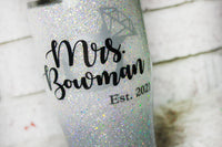 Bridal glitter Cup, Glitter Engaged  tumbler, Silver and White glitter cup, custom travel cup, Glitzy wedding planning cup, Engagement