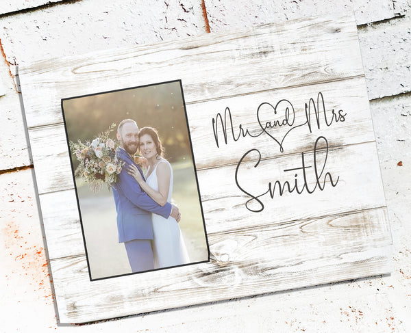 Wedding Picture Frame, personalize frame with names, Mr & Mrs Frame, Just Married frames, custom picture frame with heart, white frame